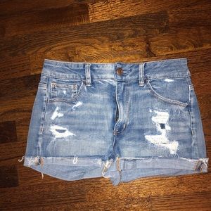 American eagle  cuffed light wash shorts